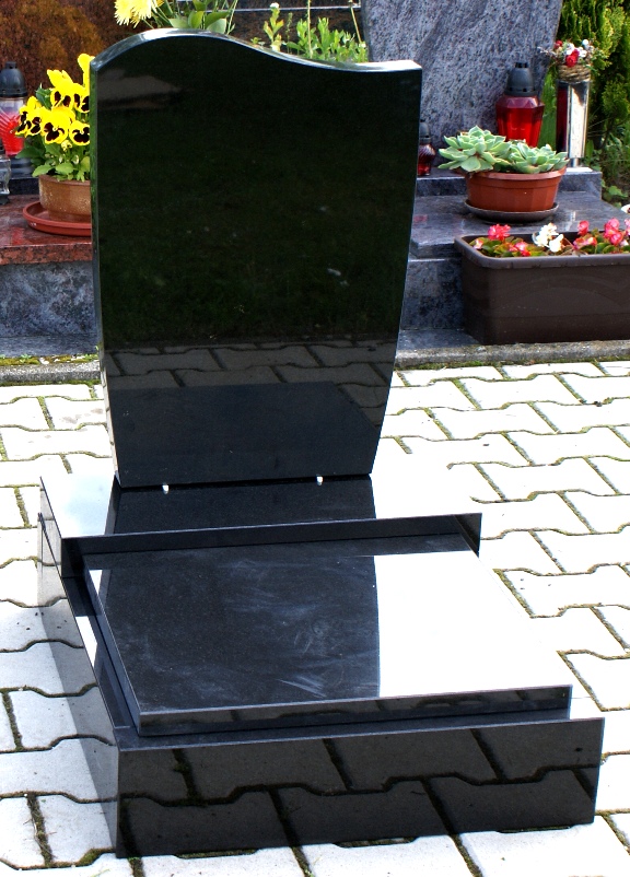 Urnový pomník Švédská/Vlna 60x70